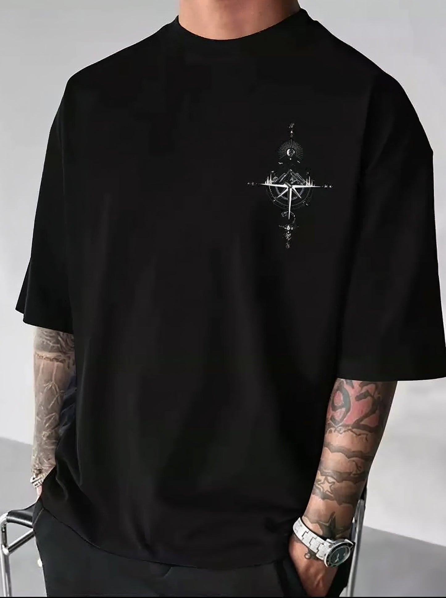 Camiseta Básica Bússola (ESCUDO) E (COSTAS) Masculina Feminina Algodão Camisa Costura Reforçada Unissex StreetWear